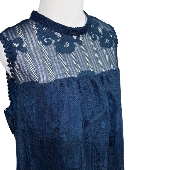 Valerie Stevens Women's Size XL Sleeveless Top Lace Overlay Pleated Eyelash Lace - Picture 3 of 9